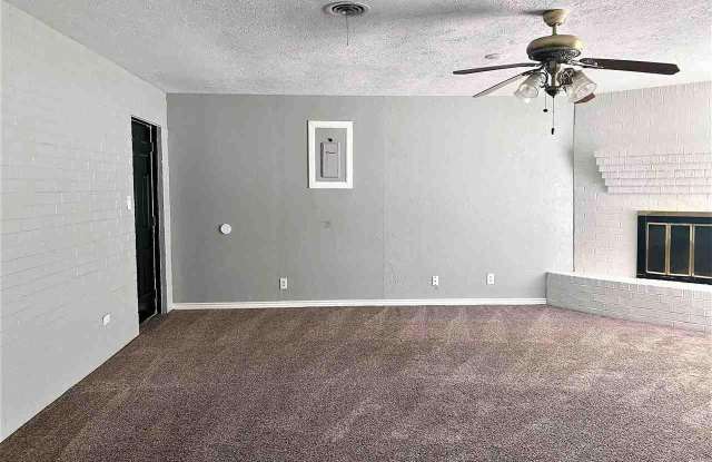 4621 CASCADES DRIVE Gallery 3