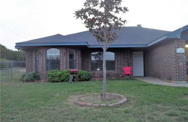 645 Whispering Oaks Drive Gallery 1