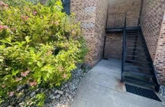 55-A SUMAC Court photos photos