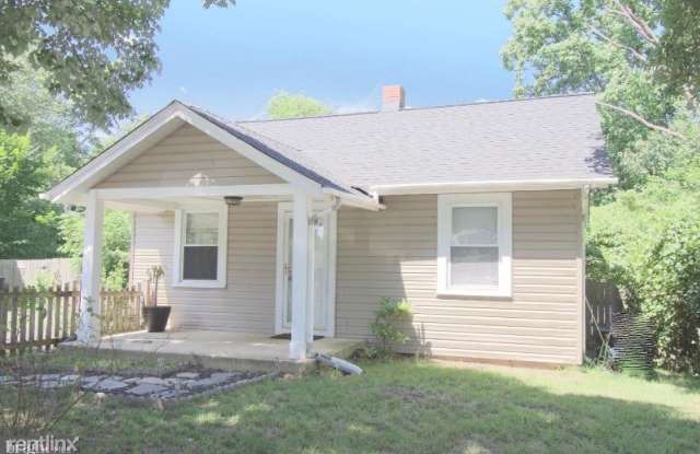 1909 Berry Ln Gallery 3