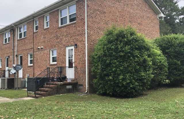 323-01 Richlands Avenue Gallery 2