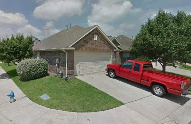 Cavender - 1920 Cavender Circle, Denton, TX 76205