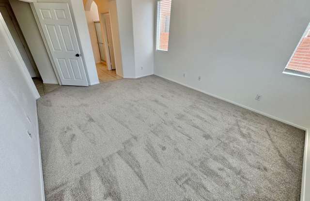 SPACIOUS 3 BEDROOM, 3 BATH RENTAL HOME IN SOUTHSTAR AT THE RIDGES TWO-STORY RESIDENCE FEATURING A FIRST-FLOOR GUEST SUITE WITH FULL BATH—PERFECT FOR VISITORS OR HOME OFFICE photos photos