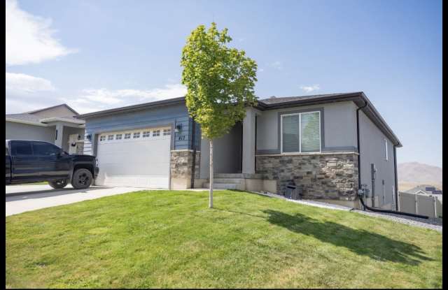 417 Slate Drive Gallery 1