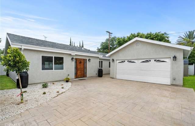 11018 Burnet Avenue photos photos
