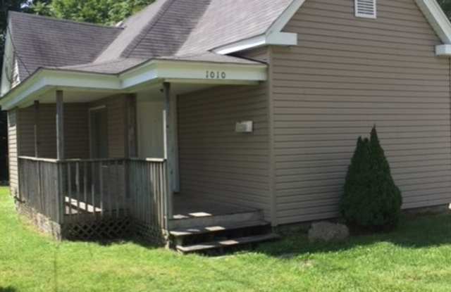 3 Bed 2 Bath Home Gallery 4