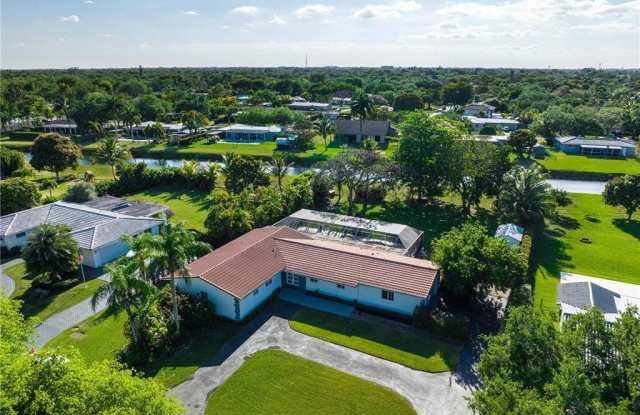 17020 Southwest 83rd Court - 17020 Southwest 83rd Court, Palmetto Bay, FL 33157