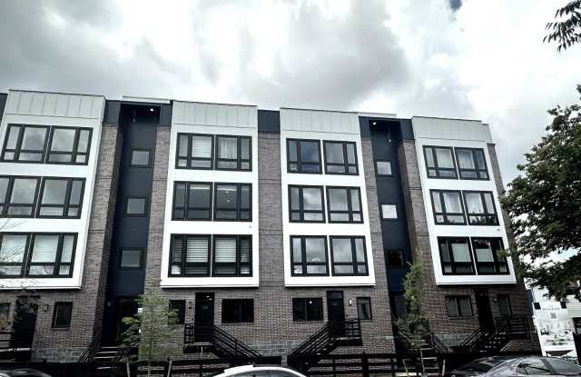 2305 NICHOLSON Street SE photos photos