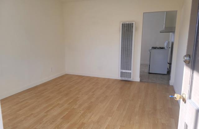 744 Cherry Way Gallery 2