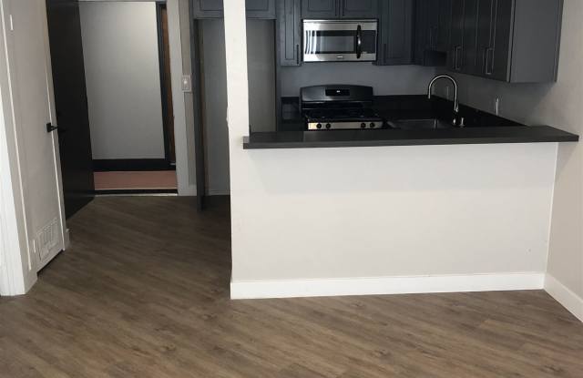 310 S Kenmore Ave Apt 204 Gallery 2