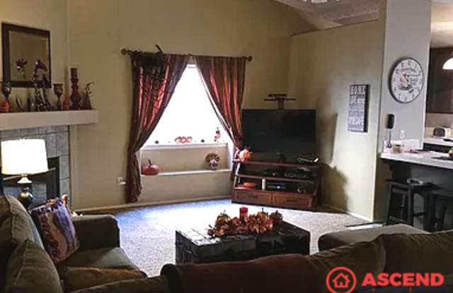 Comfortable 3BD/2BA Home in Bakersfield’s Desirable 93312 — Fully Equipped & Pets Welcome! Gallery 3