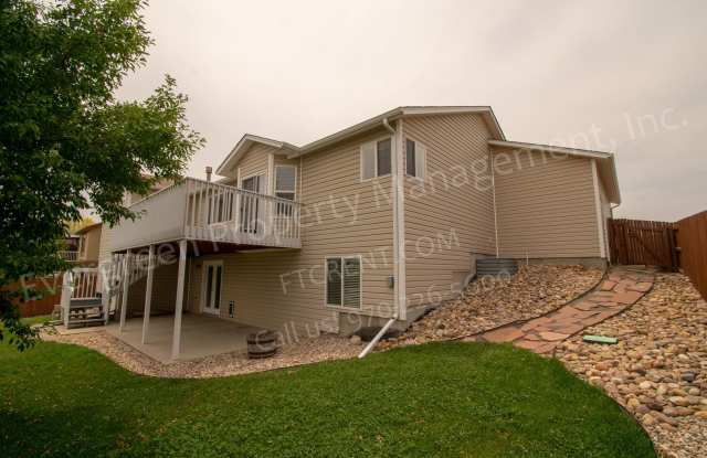 Single Family home in Johnstown! photos photos