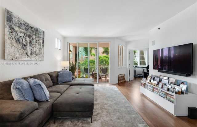 125 Jefferson Ave - 125 Jefferson Avenue, Miami Beach, FL 33139