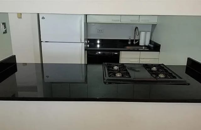 40 Tehama St Apt 1D Gallery 1