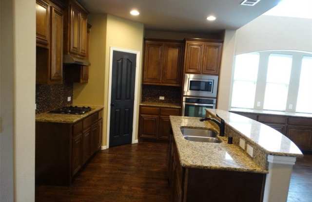 2613 Waterdance Drive Gallery 4