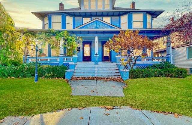 1027 LAKEPOINTE Street - 1027 Lakepointe Street, Grosse Pointe Park, MI 48230