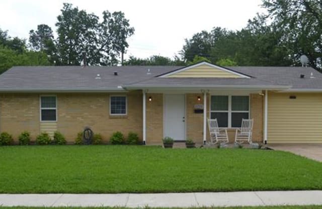 2706 Stanford Drive - 2706 Stanford Drive, Irving, TX 75062