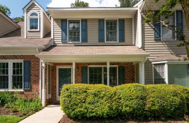Beautiful Townhome 5 Mins to Duke  10 mins to Downtown! photos photos