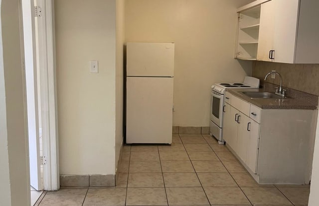 470 Northeast 162nd Street - 472 photos photos