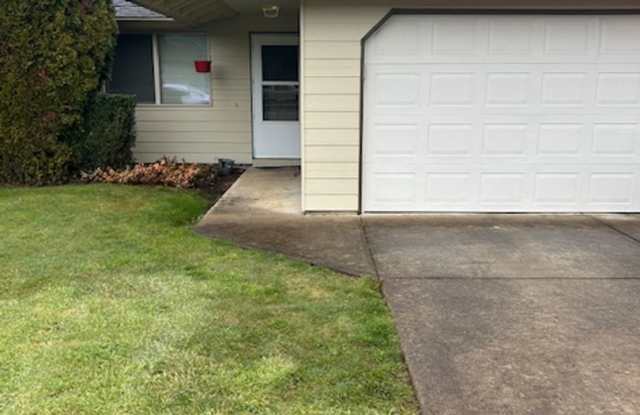 Duplex for Rent in HOA neighborhood photos photos