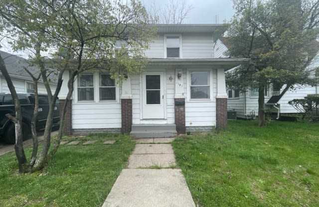 1141 N. College St photos photos