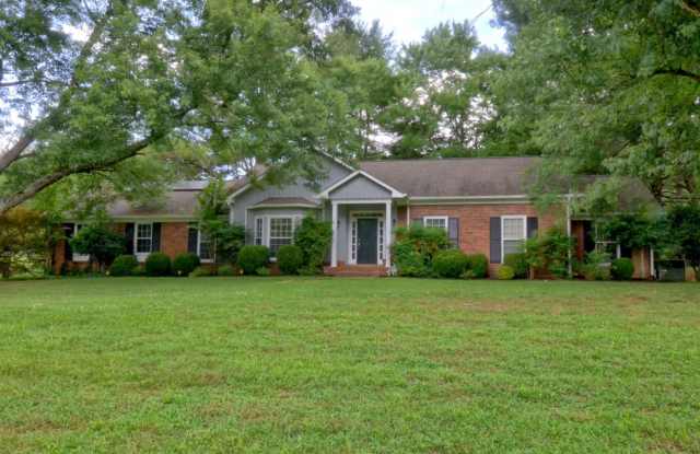 2205 Creekside Ln - 2205 Creekside Lane, Williamson County, TN 37064