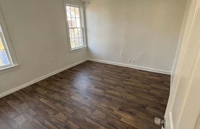 Like new 2 Bedroom home Gallery 4