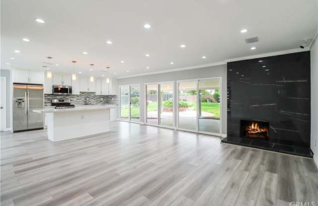 9752 Laramie Avenue photos photos