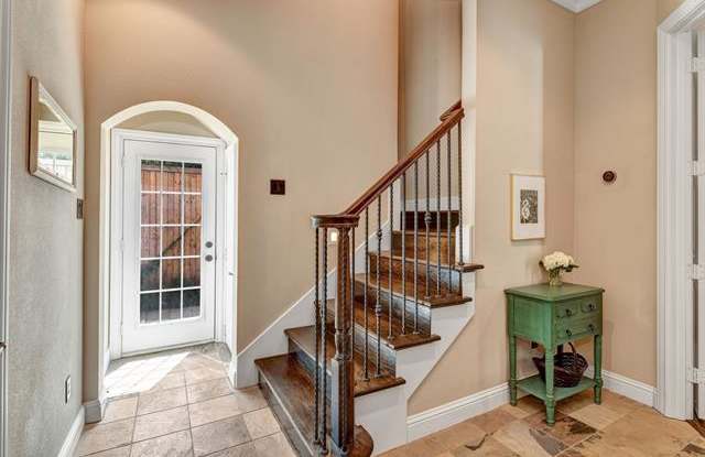 4514 Holland Avenue Gallery 2