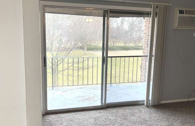 2556 Waterbury Drive Gallery 4