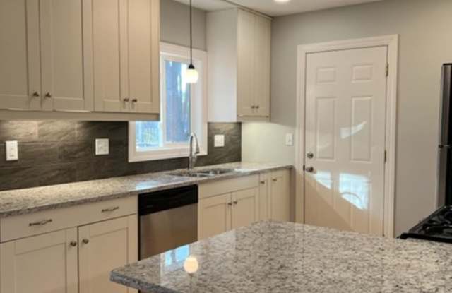 Newly Renovated Split-Level Home is Desirable part of Apple Valley Gallery 3