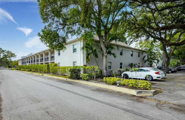 5221 BAYSHORE Boulevard photos photos