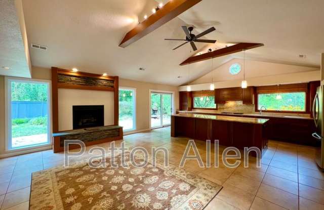 101 Firwood Ct Gallery 2