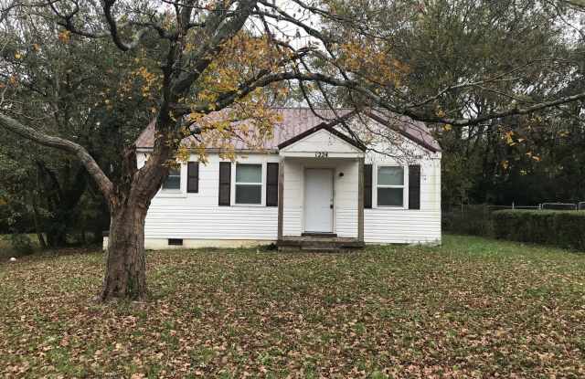 1224 Greenfield Drive Home For Rent! photos photos