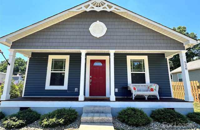 528 S Shamrock Avenue photos photos