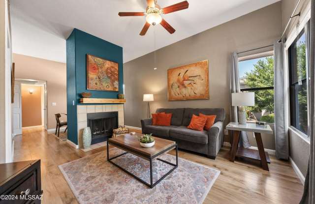 5800 N Kolb Road unit: 7239 photos photos