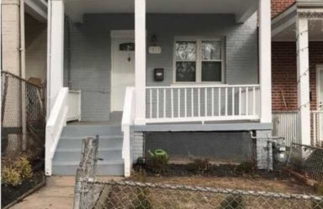 4234-GAULT 4234 Place NE Gallery 1