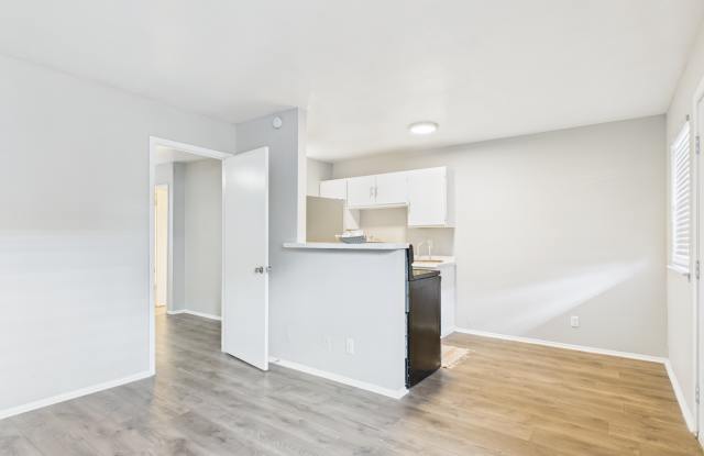 Greenway Apartments Gallery 2