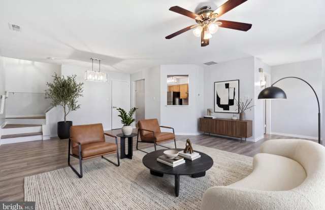303 OSWEGO Court Gallery 1