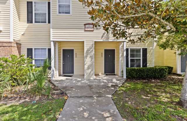 Charming Magnolia Place Townhome photos photos