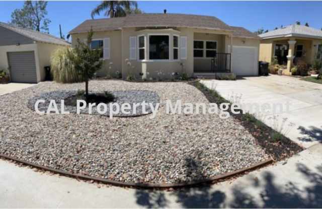 2125 North Screenland Drive photos photos