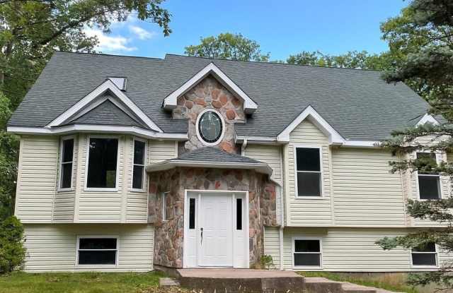 2193 Lake Drive - 2193 Lake Drive, Monroe County, PA 18332