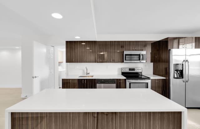 2768 Carambola Circle S Gallery 4