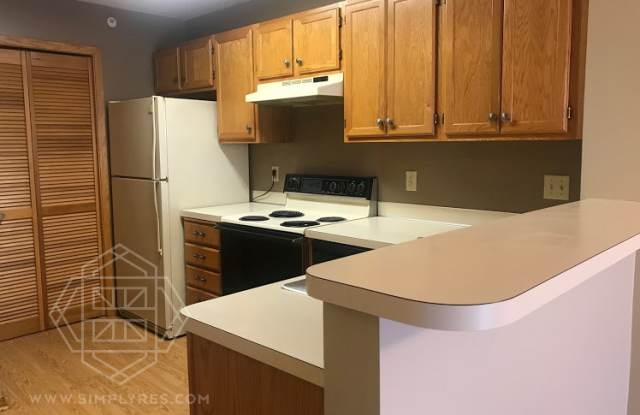 2240 Ranchview Lane North Gallery 3