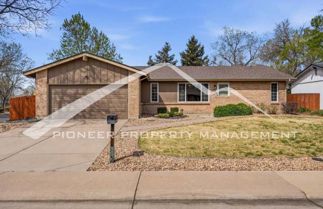 Charming Home with Washer/Dryer and Fenced Yard - 1399 South Paris Court, Aurora, CO 80012