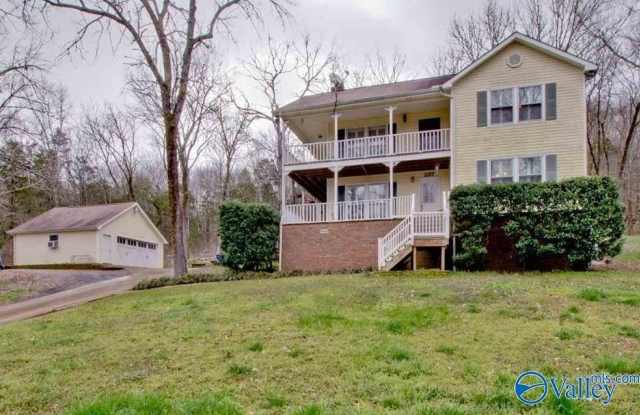 237 Brawley Drive Gallery 1