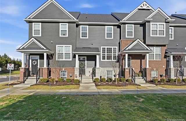 230 Sydney Court S - 230 South Sydney Court, Plymouth, MI 48170