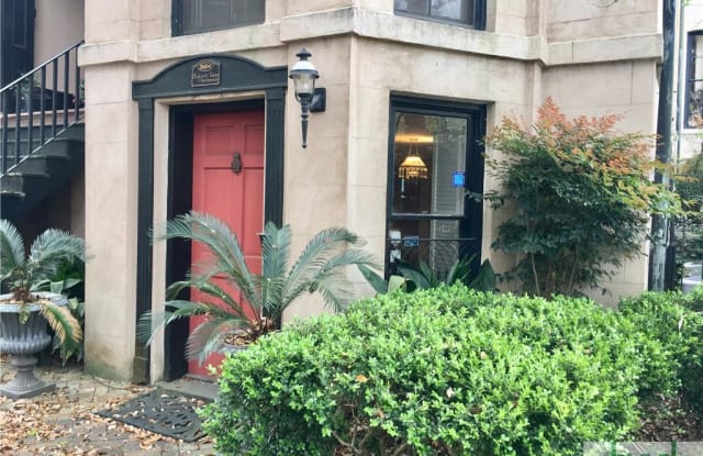 17 W Jones Street  #Garden - 17 West Jones Street, Savannah, GA 31401