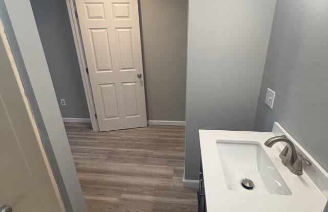 189 Plain Street - 1S Gallery 3