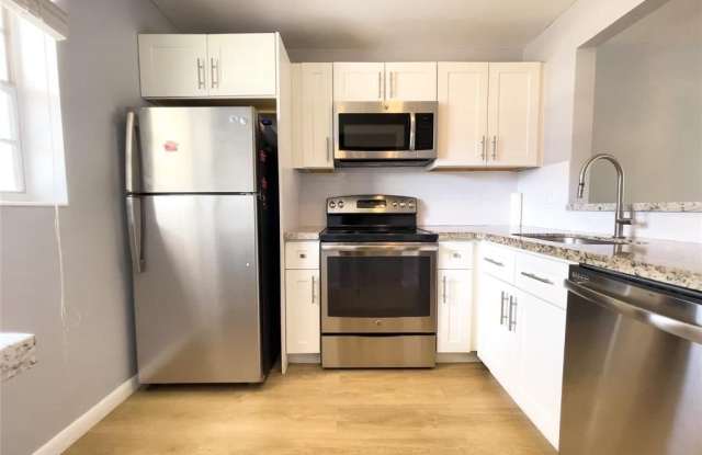 2801 NW 47th Ter photos photos